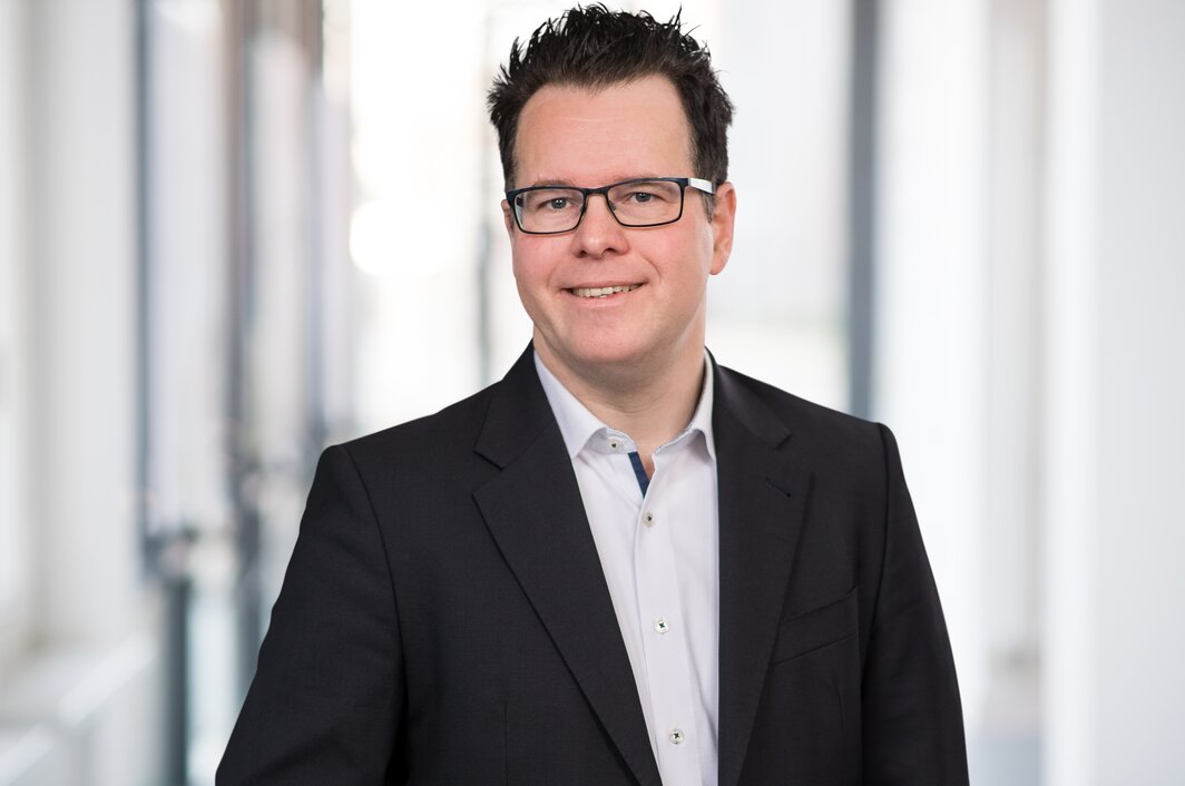 Stefan Mensching - MACH AG